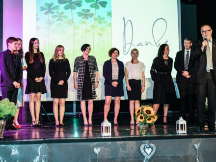 Jubiläumsfeier 10. Jahre Strahlemann -Mitarbeiter der Strahlemann Stiftung in Heppenheim