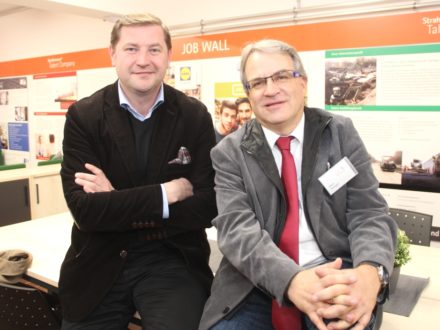 Eröffnung der 32. Talent Company an der Alexander-Coppel-Gesamtschule in Solingen: Schirmherr Tim Kurzbach, Oberbürgermeister der Stadt Solingen und Schulleiter Andreas Tempel