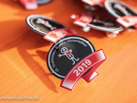 Anstecker der 10. Strahlemann Benefiz - Motorradtour