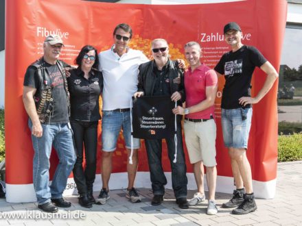 Gruppenbild Jubiläumstour - 10 Jahre Cruisen für den guten Zweck