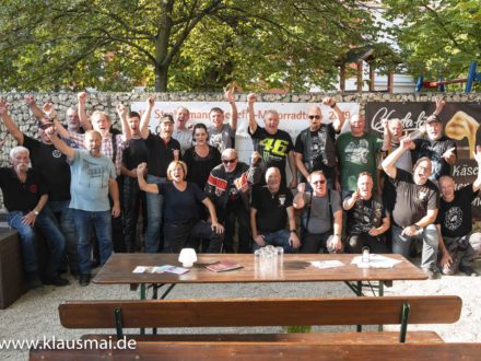 Gruppenbild Jubiläumstour - 10 Jahre Cruisen für den guten Zweck