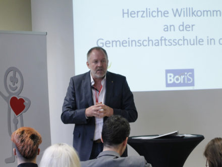 Jochen Nossek, Schulleiter der Tausschule