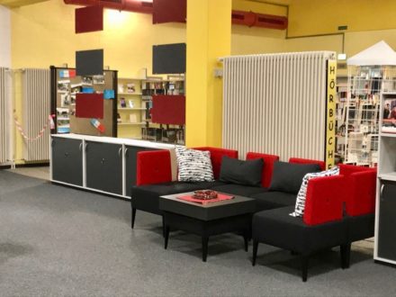 Lounge-Ecke der Talent Company an der OSW in Kassel