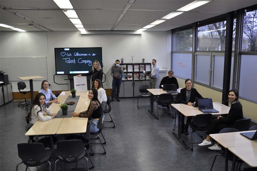Der multimediale Raum wird zum BO-Unterricht genutzt.