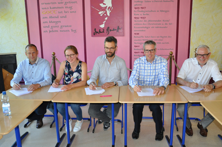 Kooperationsvereinbarung zur Talent Company an der Dietrich-Bonhoeffer-Schule in Rimbach Kooperationsvereinbarung zur Talent Company an der Dietrich-Bonhoeffer-Schule in Rimbach