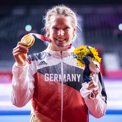 Aline Rotter-Focken - ehemalige deutsche Ringerin und Olympiasiegerin, Schirmherrin der TC in Krefeld