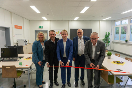 Zukunft gestalten – die Strahlemann® Talent Company an der Heinrich-Böll-Schule in Bruchköbel ist eröffnet Zukunft gestalten – die Strahlemann® Talent Company an der Heinrich-Böll-Schule in Bruchköbel ist eröffnet